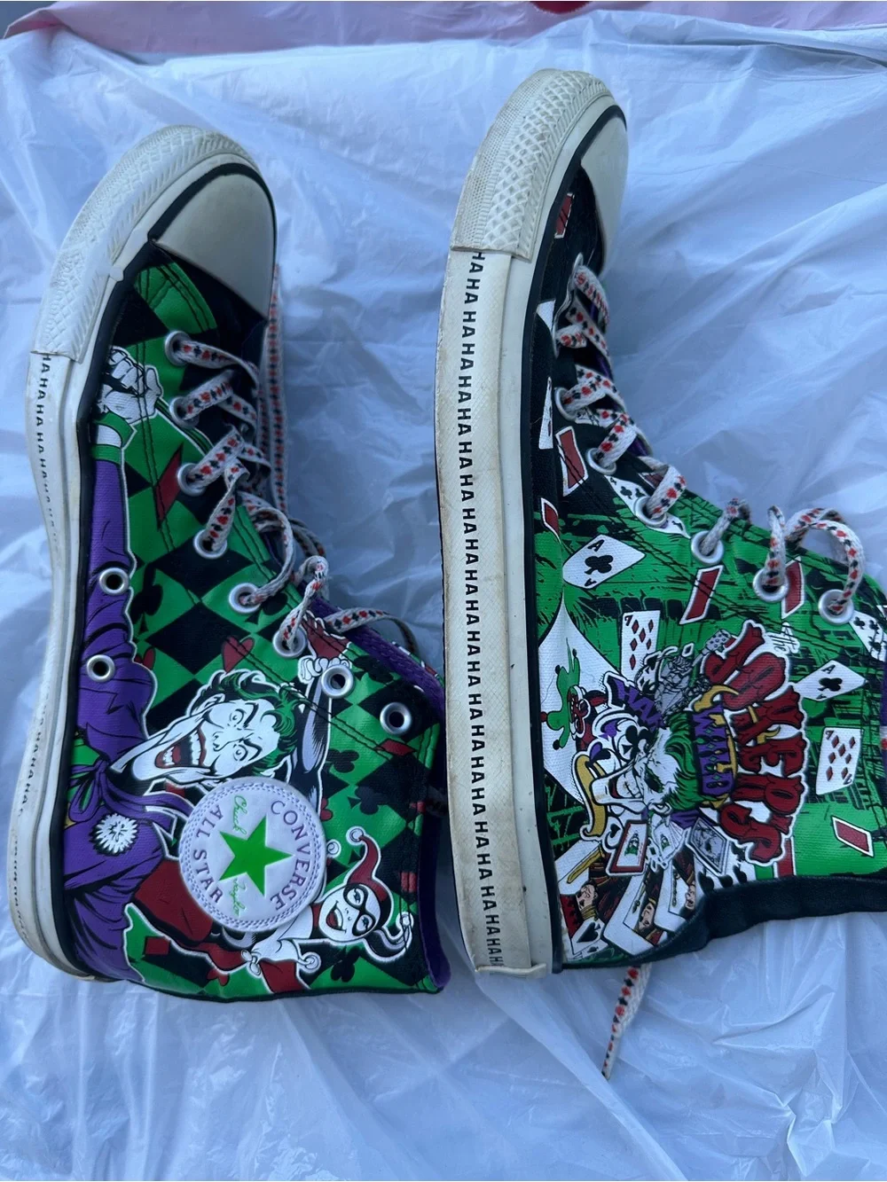 Converse The Joker & Harley Quinn